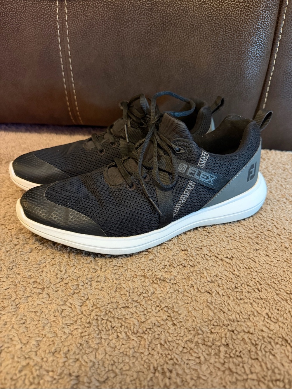 FootJoy FJ Flex Spike-less Golf Shoes Men’s Size 9M Model 95728 Black Gray VGUC